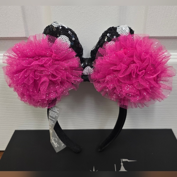 Disney Limited Release Betsey Johnson Mickey Ears - Picture 10 of 16